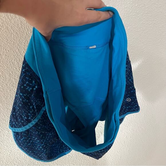 Lululemon Run Times Short in Samba Snake Kayak Blue 4 - Picture 5 of 7